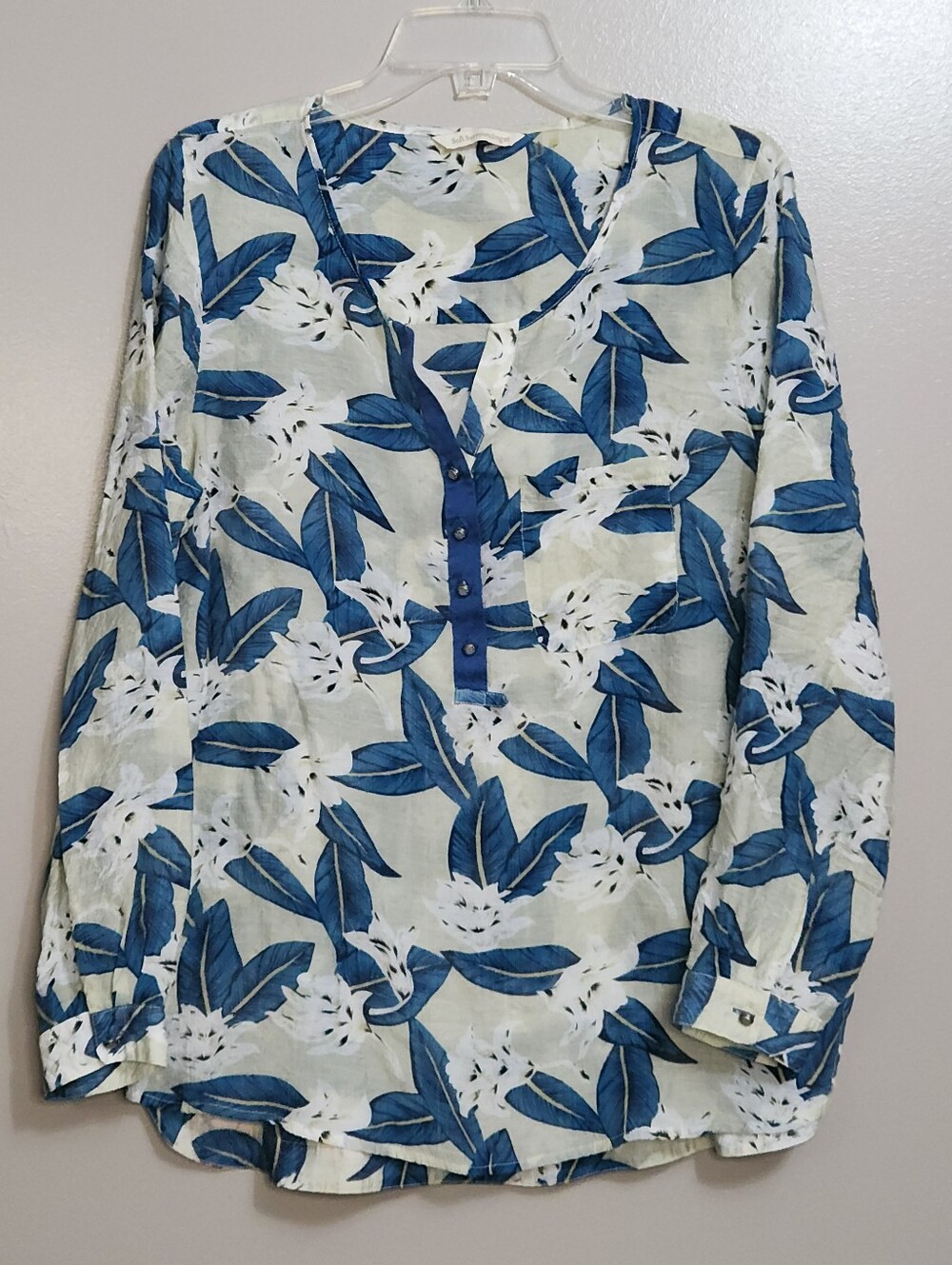 Soft Surroundings Women's Floral Print Blouse Size Medium